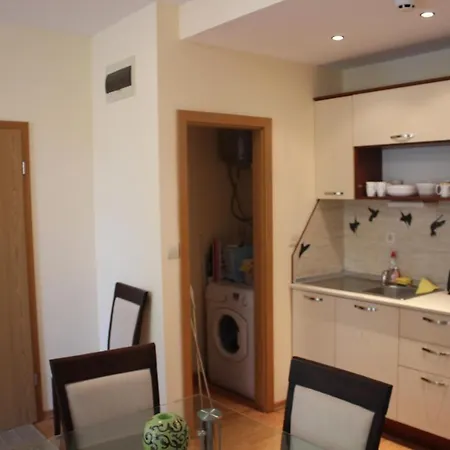 Eden Garden Private F-107 Appartement